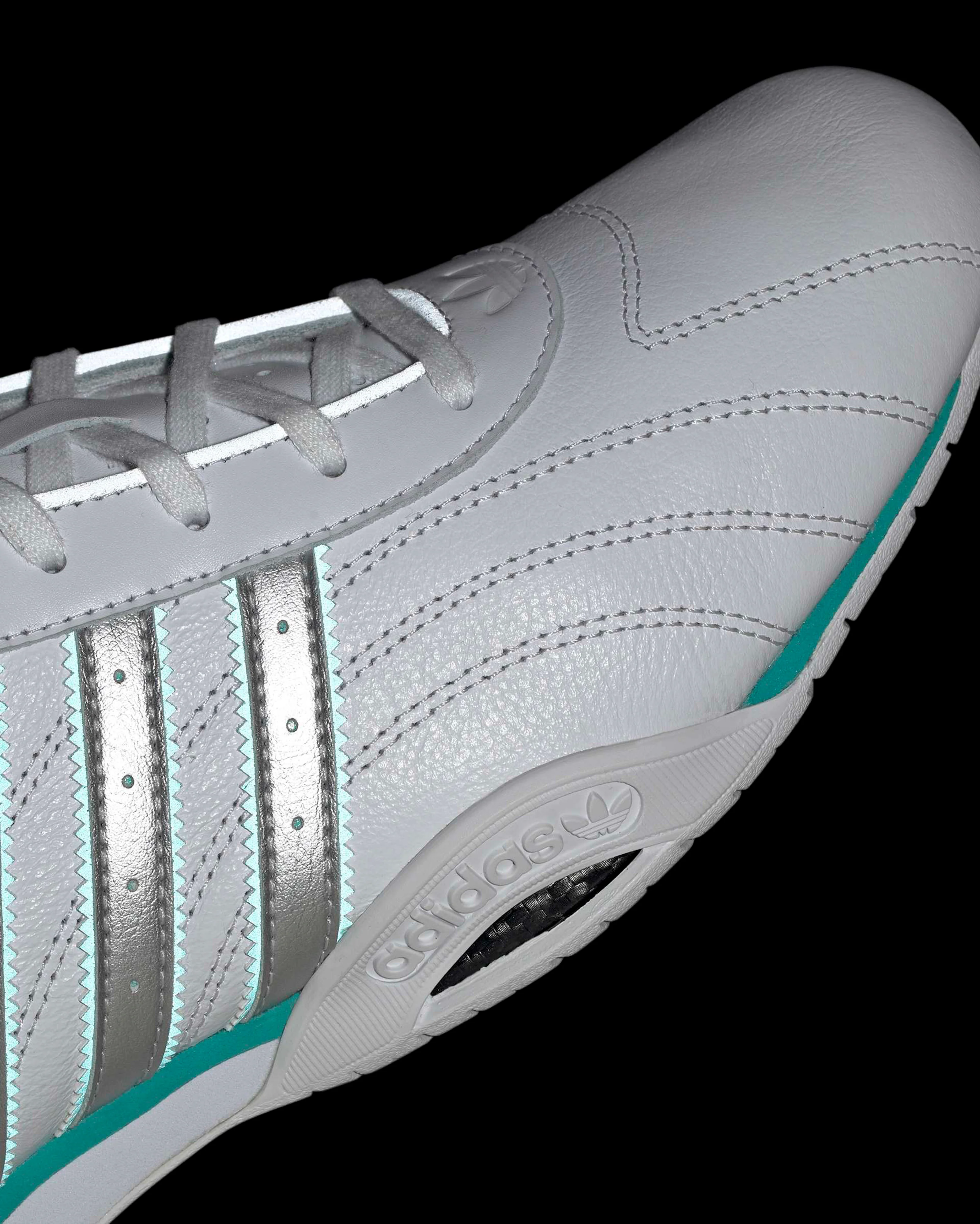 Adiracer Lo Shoes White - Image 10